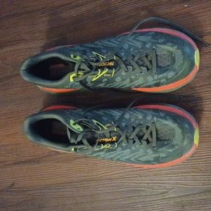 Hoka tecton x